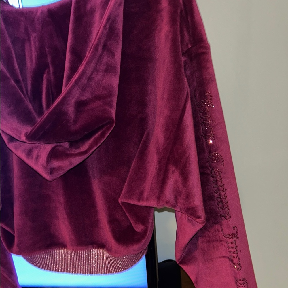 Women’s Juicy Couture Rich Burgundy Velour Hoodie Size Med- BRAND NEW W/O TAGS - Picture 7 of 8